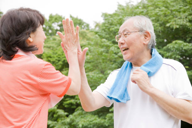 老年人如何保健养生.jpg